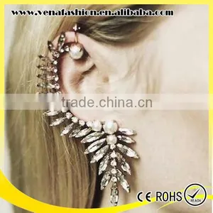 Cute Design Large Rhinestone Cover Ear Cuff Earrings thumbnail-4