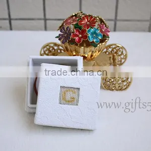 Elegant White Wedding Jewelry Gift Boxes With Beaded Name Plate of G thumbnail-2