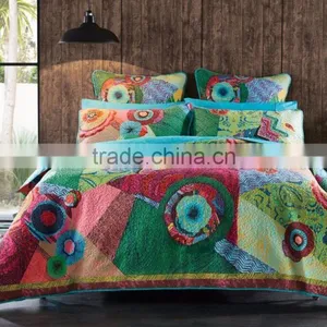 Bold and Abstract Style Quilt Cover thumbnail-2