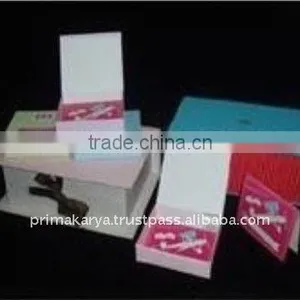 High Quality Paper Fancy Custom Made Boxes thumbnail-1