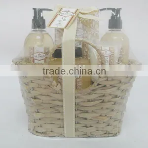 Vanilla Shower Gel and Body Lotion Bath Gift Set thumbnail-1