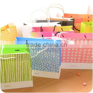 Q1111 Large Capacity Portable Cute Cartoon Gift Bag thumbnail-2