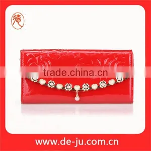 Custom Embossed Luxury Woman Zipped Wallet thumbnail-1