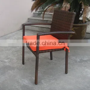 Great Nice Garden Chair And Table For Courtyard Life thumbnail-3