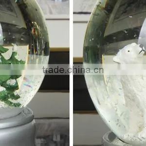 Resin Christmas Snow Globe/Water Globe/Snow Ball for Christmas Decoration thumbnail-2