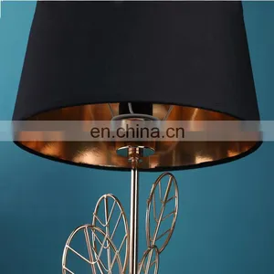 European Modern Design Creative Leaf Shape Iron Material Luxury Gold Table Lamps for Hotel Home Decor thumbnail-3