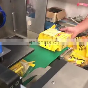 Food Automatic Plastic Bag Multipack Secondary Packaging Horizontal Pillow Packing Machine thumbnail-5