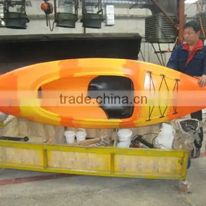 Single Recreation Kayak thumbnail-1