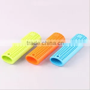 Silicone Handle Grip / Non-Slip Silicone Pot Handle Grip Stay Cool / Rubber Handle Grip thumbnail-1