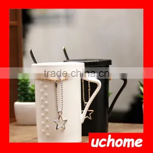 UCHOME Ceramic Romantic Matching Couple Coffee Mugs With Lid And Spoon Pendant Coffe Cup thumbnail-4