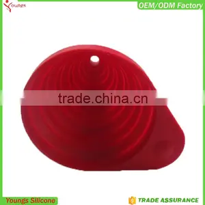 FDA Silicone Funnel Cheap Wholesale Collapsible Funnel Silicone Kitchen Funnel thumbnail-5