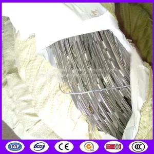 High Fastness Hot Dipped Galvanized Reinforced Razor Wire Fence thumbnail-1
