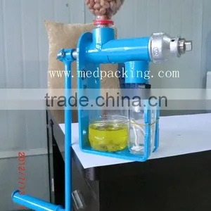 Manual Mini Seed Oil Expeller Oil Press thumbnail-1