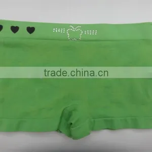 Seamless Comfortable Girls Boxer Briefs thumbnail-1