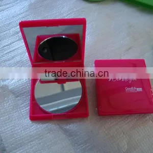 Good Quality Plastic Square Compact Mirror thumbnail-1