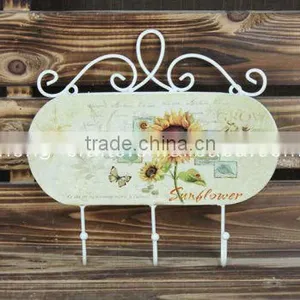 Vintage Small Wall Hanging Metal Hooks for Clothes Hanger thumbnail-1