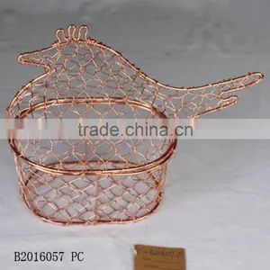 Farmhouse Style Metal Wire Chicken Design Basket thumbnail-1