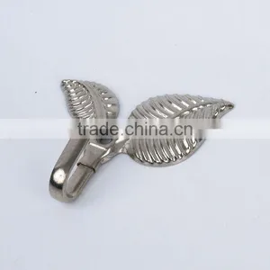 2015 New Design and Competitive Price and Good Quality Metallic Curtain Hook thumbnail-1