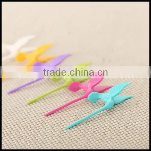 Eco-friendly Creative Cute Design Bird Shape ABS Plastic Fruit Fork Wholesale thumbnail-2