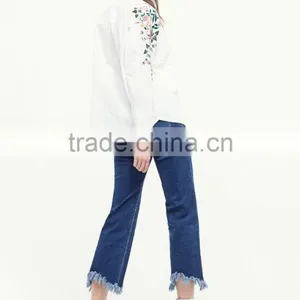 2017 Spring and Summer National Style Embroidered Long Sleeve Blouse Lapel Embroidery White Cotton Shirt thumbnail-4