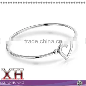 925 Sterling Silver Polish Heart Catch Bangle Wholesale thumbnail-1