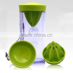 Ultra Clear Water Infuser Bottle Plastic , Lime/orange/lemon Bottle With Squeezer 350ml thumbnail-5
