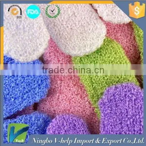 Bath and Shower Nylon Exfoliating Gloves thumbnail-2