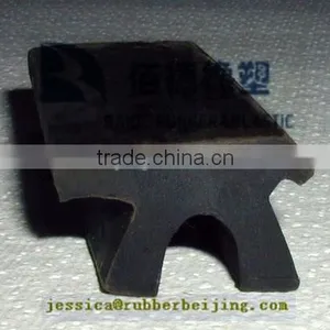 Activated Door Seal for Pressurized Vessel thumbnail-1