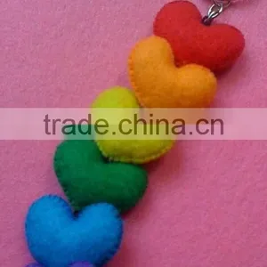 New Product Wholesale Rainbow Color Heart Garland Shape Key Ring Promotion Gift Fancy Felt Ribbon Keychain Made in China thumbnail-1