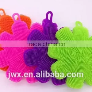 Skin-friendly Face Wash Brush With Bright Color Easy Storing thumbnail-2