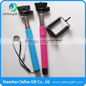 Remote Control Telescopic Monopod Wired Selfie Stick For Iphone thumbnail-2