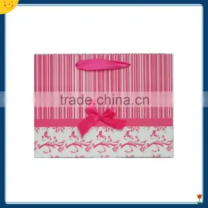 Red Luxurious Ivory Board Shopping Paper Bag thumbnail-4