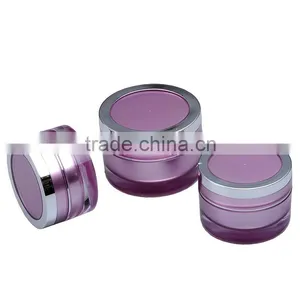 Cosmetic Round Shape Acrylic Jar With Plasted Cover thumbnail-2