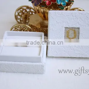 Custom Jewellery Box for Wedding Ring With Beaded Name Plate of O thumbnail-1