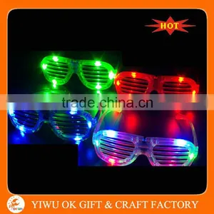 Plastic LED Flashing Light Up Crazy Glasses thumbnail-6