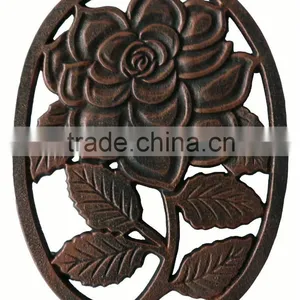Penoy Shape Antique Cast Iron Trivets thumbnail-1