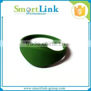 Cheapest LF TK4100/EM4200/EM4305/T5577 Chip Silicone/PVC Rfid Wristband/bracelet for Water Park thumbnail-1