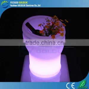 New Product China Manufacture Party or Bar Plastic LED Ice Bucket thumbnail-1