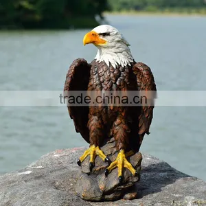 Wholesale Home Decor High Quality Fiberglass Eagle Animal Resin Sculptures thumbnail-2