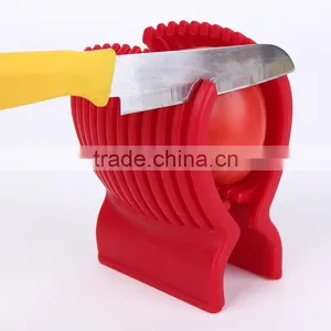 Cut the Tomato Slices of Tomato Salad for Artifact Tomato Fruit Vegetable Slicer Creative Kitchen Slicer thumbnail-1