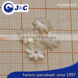 Carved Customized Natural Sea Shell ,white Mother of Pearl Lip Button for Decoration thumbnail-3