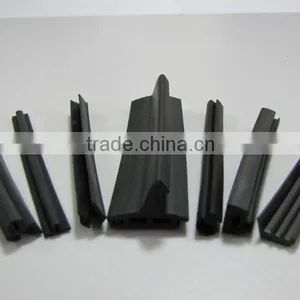 Windscreen Rubber Seal thumbnail-1