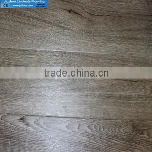 Elegant Synchronized Embossment Surfce Laminate Flooring 1710 thumbnail-1