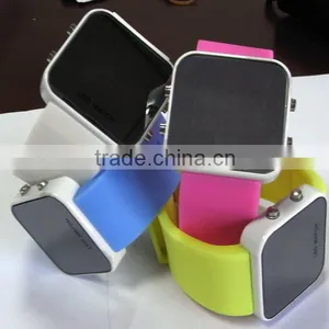 Silicone Fashion Led Watch thumbnail-1