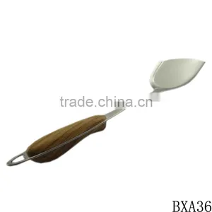 Professional Stainless Steel Cooking Spatula With Wood Handle thumbnail-2