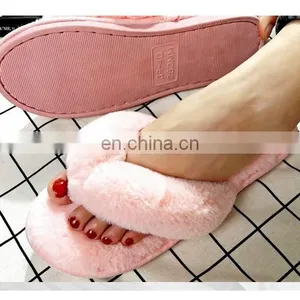 Wholesale Comfortable Soft Solid Colors Fashionable Sandals Fur Slides Rabbit Fur Furry Slippers for Women thumbnail-4
