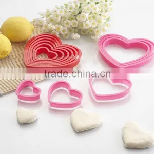Fancy Design DIY Sandwich Cutter Heart Shaped Plastic Cake Mold thumbnail-1