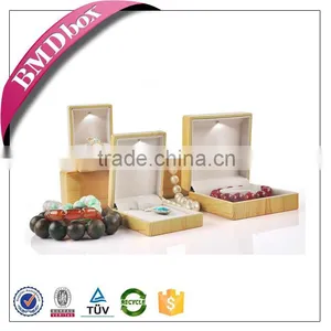Exquisite Colorful Plastic Ring Box Jewelry With Led Light thumbnail-1