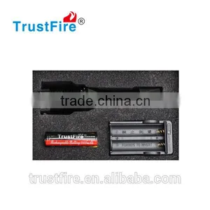 Hot Sale Cree Flashlight TR-J1 With One CREE XM-L T6 1000 Lumen Rechargeable Battery !!! thumbnail-6