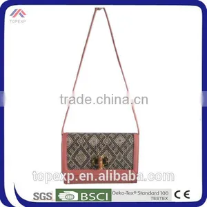 Natural Straw Bag thumbnail-4